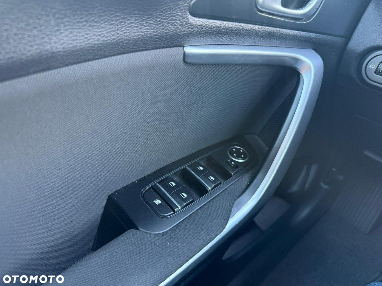 Kia Ceed - 25
