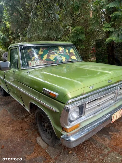 Ford Explorer - 4