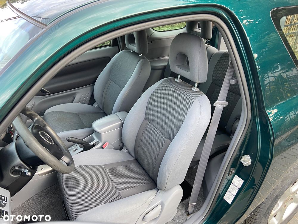 Toyota RAV4 2.0 VVT-i Prestige - 13