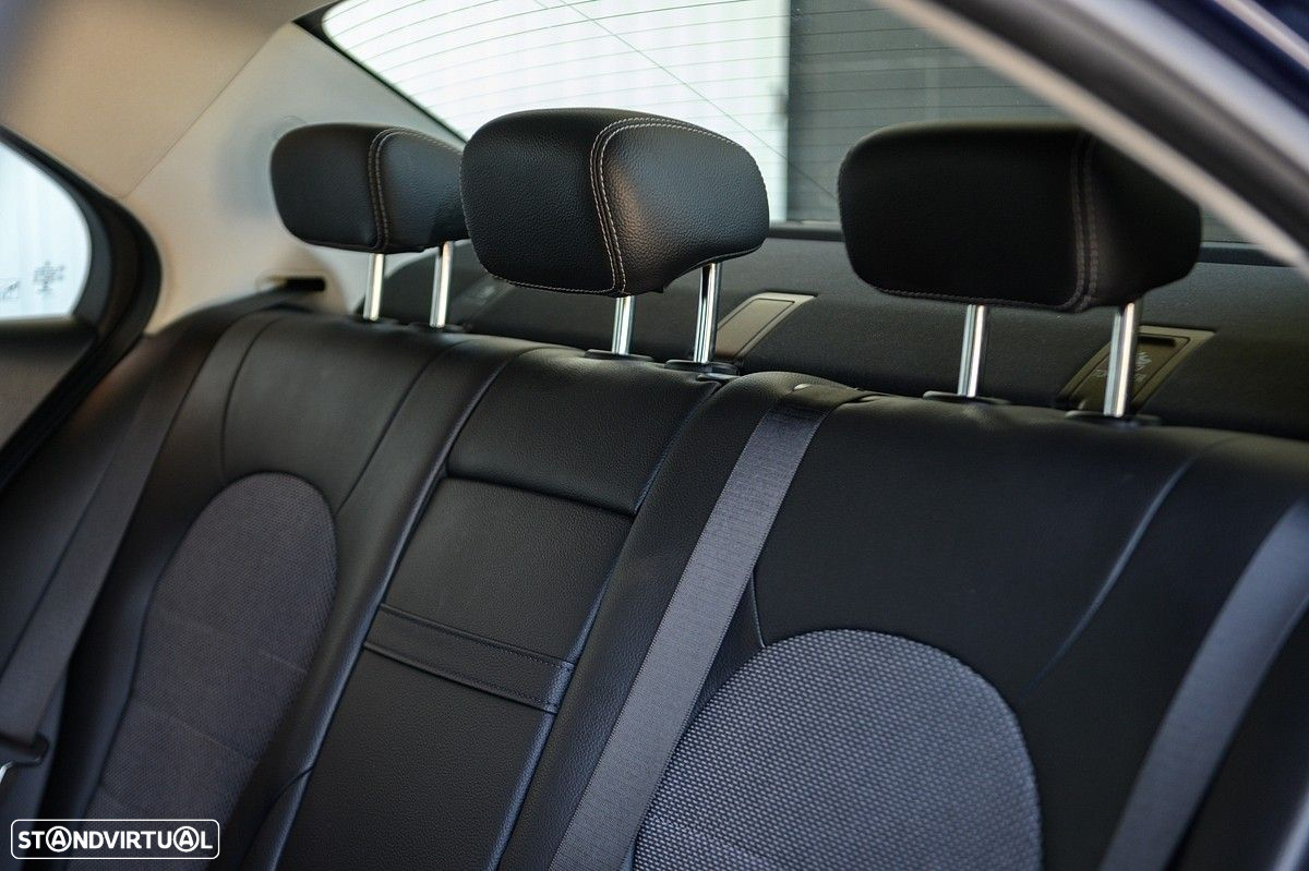 Mercedes-Benz C 300 de Avantgarde - 57