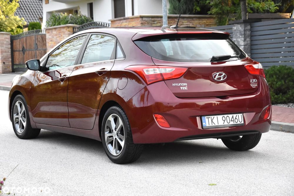 Hyundai i30 blue 1.4 YES Gold - 8