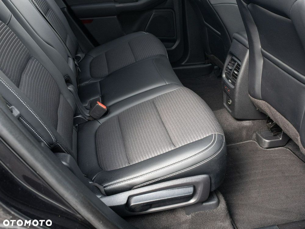 Ford Kuga 2.5 FHEV AWD Titanium X - 29