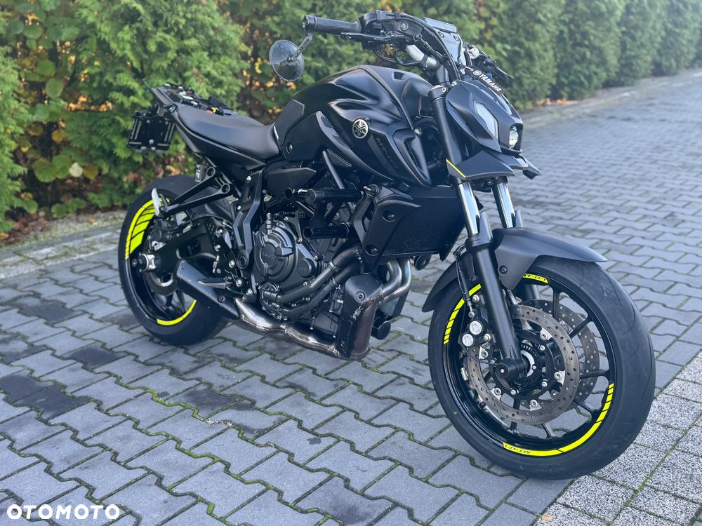 Yamaha MT - 6