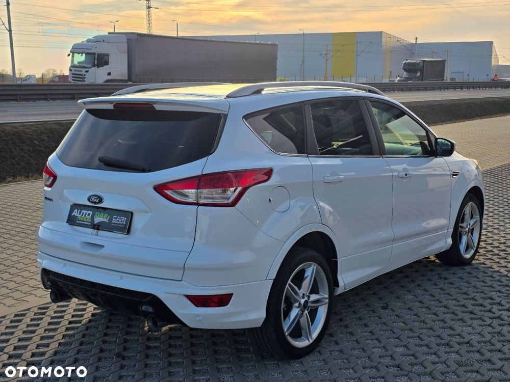 Ford Kuga - 37