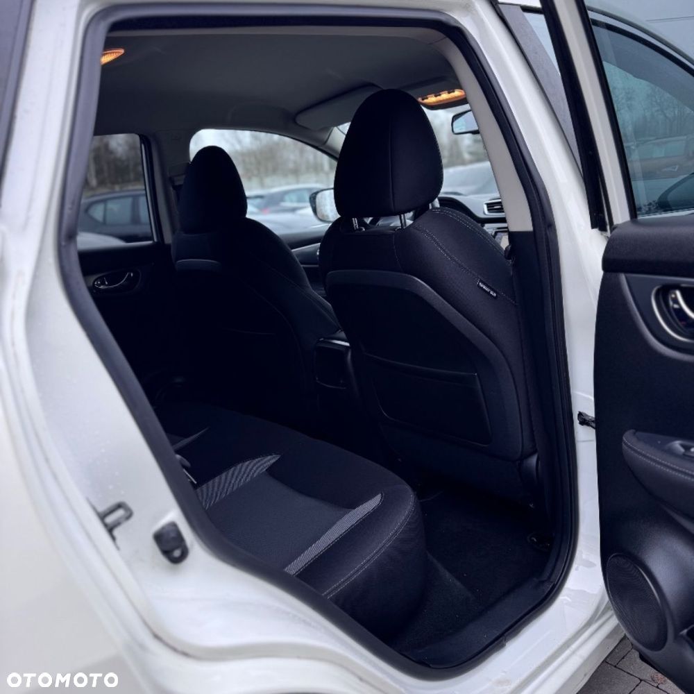 Nissan Qashqai - 25