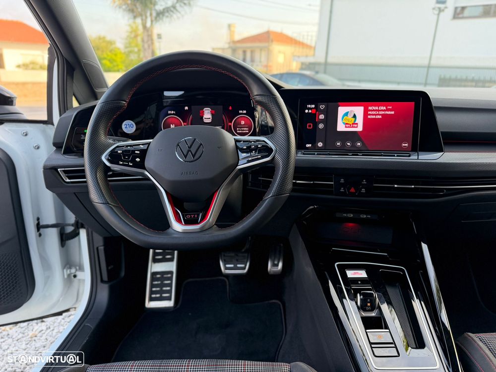 VW Golf 2.0 TSI OPF DSG GTI - 22