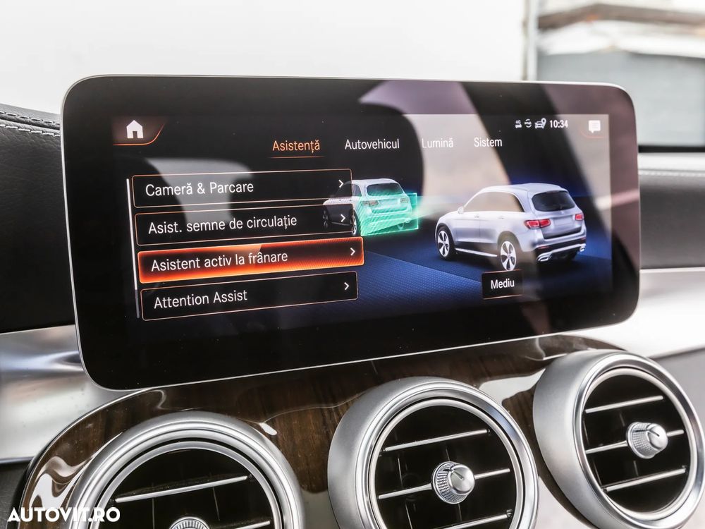 Mercedes-Benz GLC 300 e 4MATIC - 30