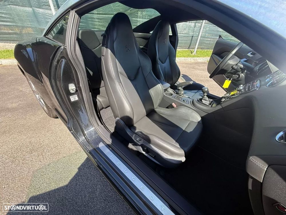 Peugeot RCZ 1.6 THP SE Black Yearling - 13