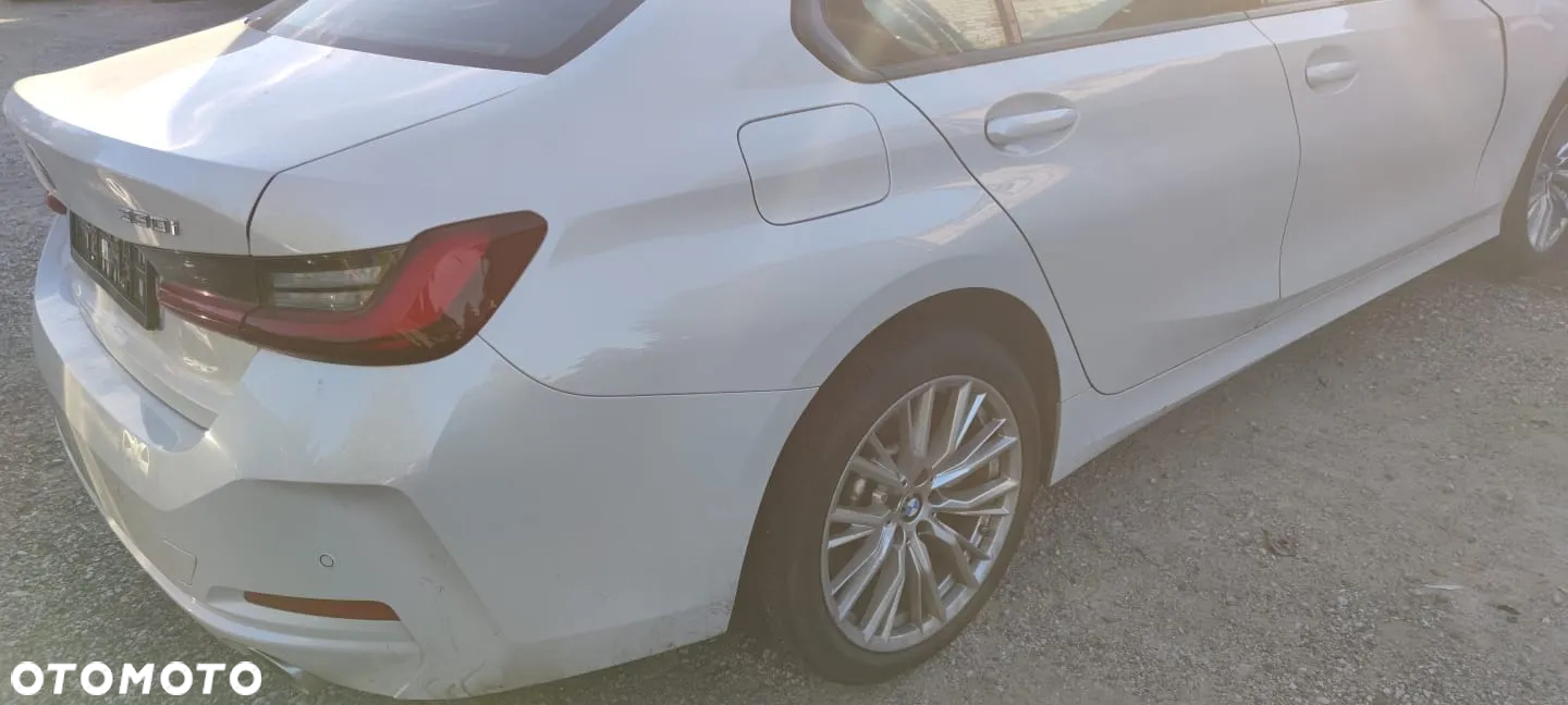 BMW Seria 3 330i xDrive sport - 6