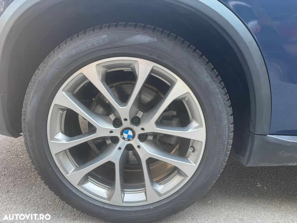 BMW X5 xDrive40i - 28