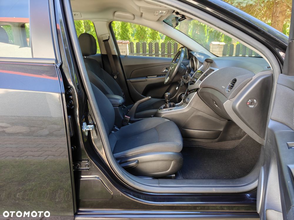 Chevrolet Cruze - 21