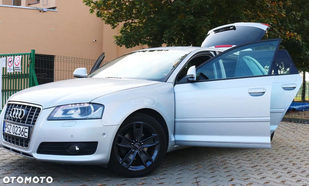 Audi A3 Sportback - 2