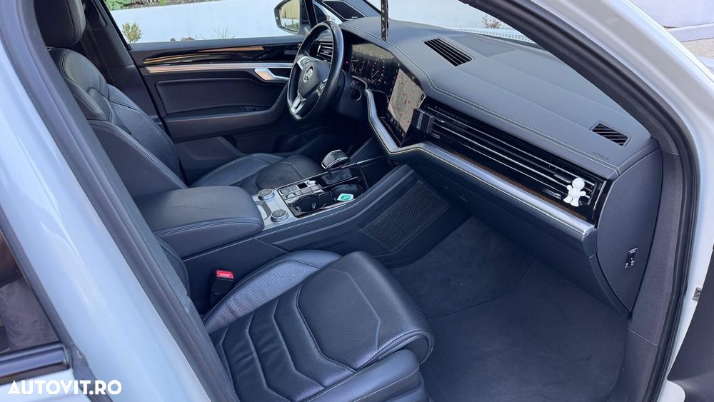 Volkswagen Touareg 3.0 V6 TDI 4Motion DPF Automatik R-Line - 11