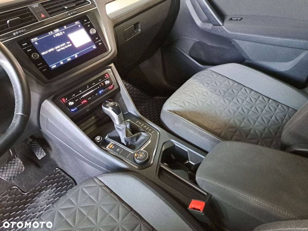 Volkswagen Tiguan - 29