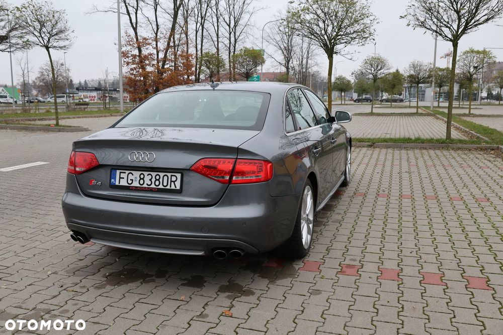 Audi S4 Limousine - 13