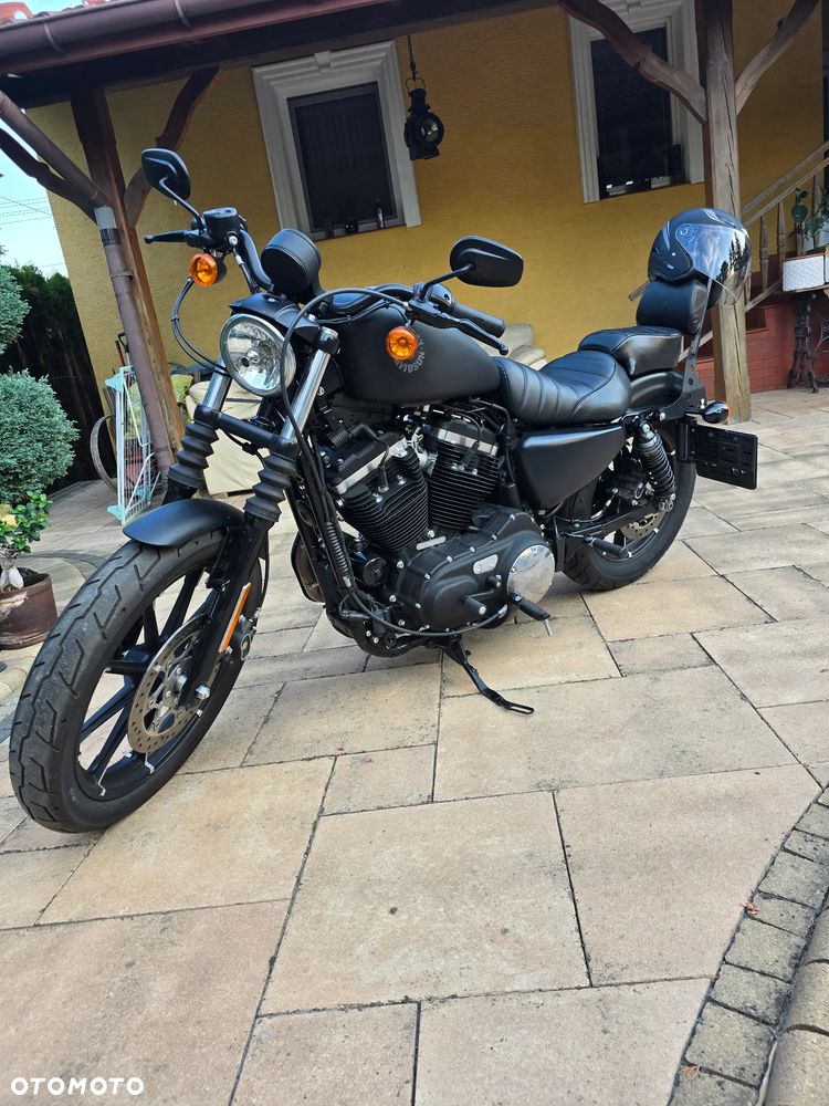 Harley-Davidson Sportster Iron 883 - 1