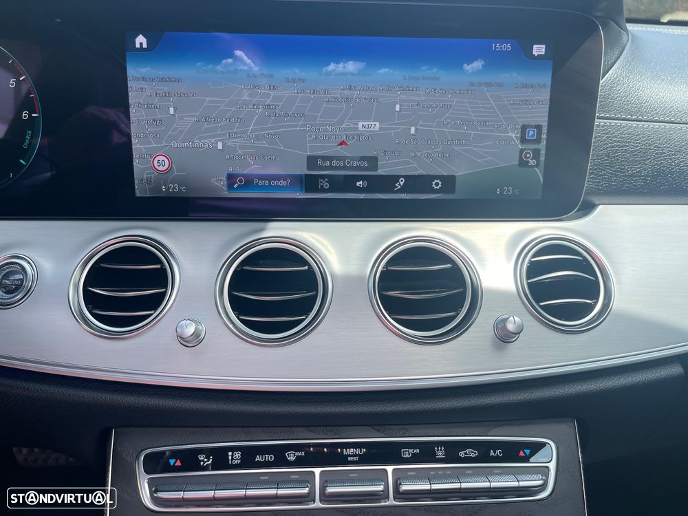 Mercedes-Benz E 300 de 4Matic 9G-TRONIC AMG Line - 27