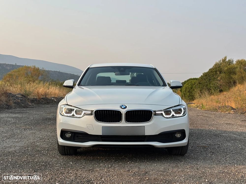 BMW 320 d Aut. Advantage - 2