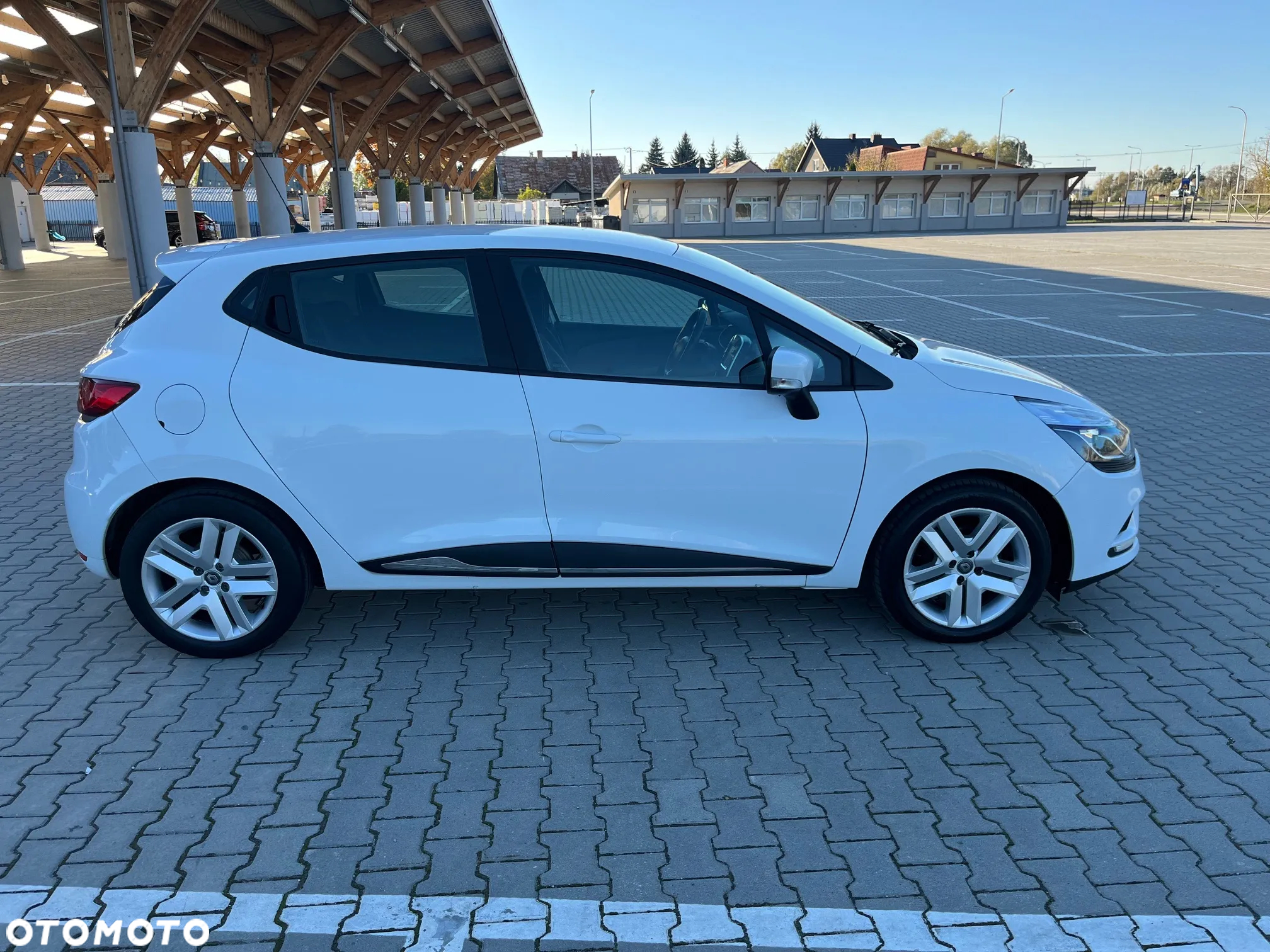 Renault Clio 1.5 dCi Energy Intens - 4