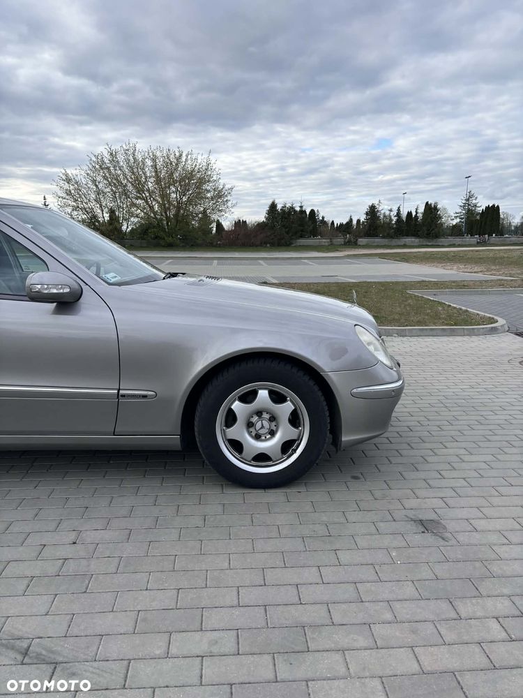 Mercedes-Benz Klasa E 200 CDI Elegance - 12