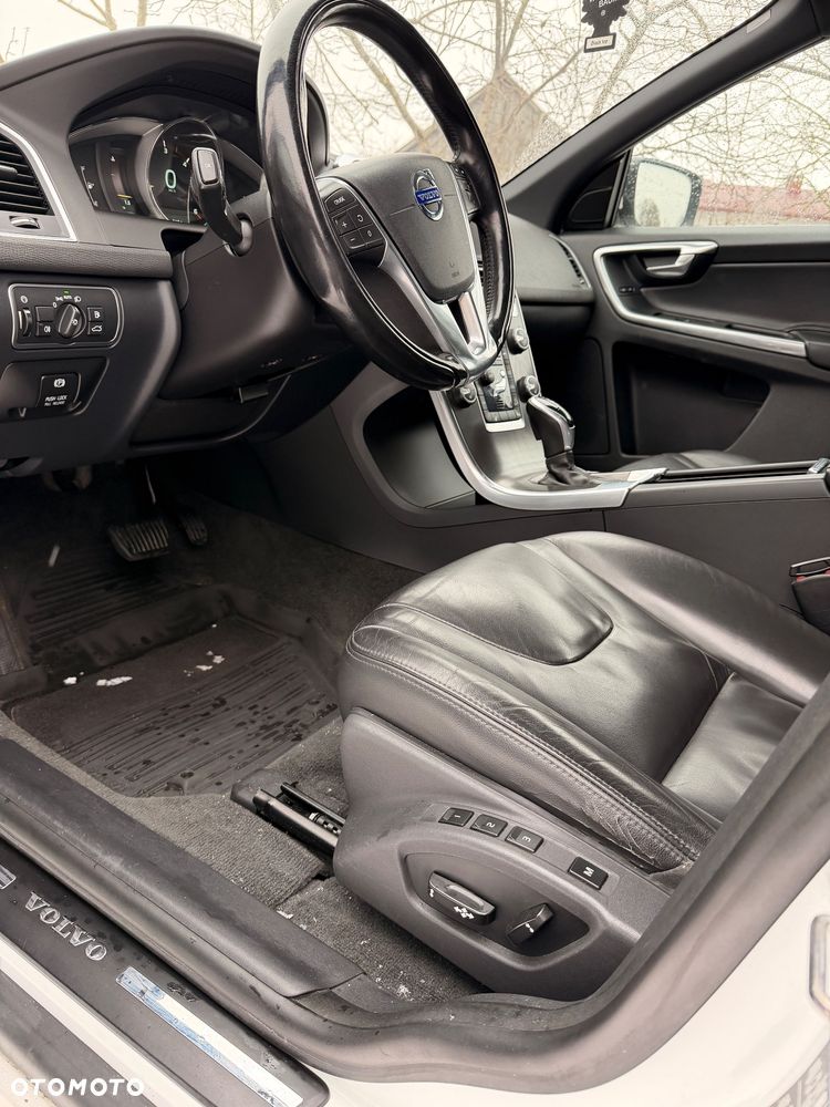 Volvo XC 60 D5 AWD Ocean Race - 24