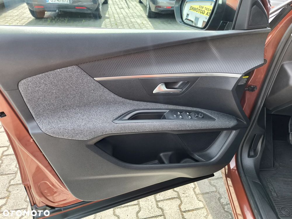 Peugeot 3008 1.6 BlueHDi Style S&S - 24