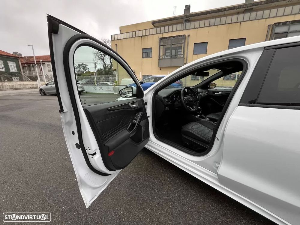 Ford Focus 1.0 EcoBoost MHEV ST-Line X Aut. - 28