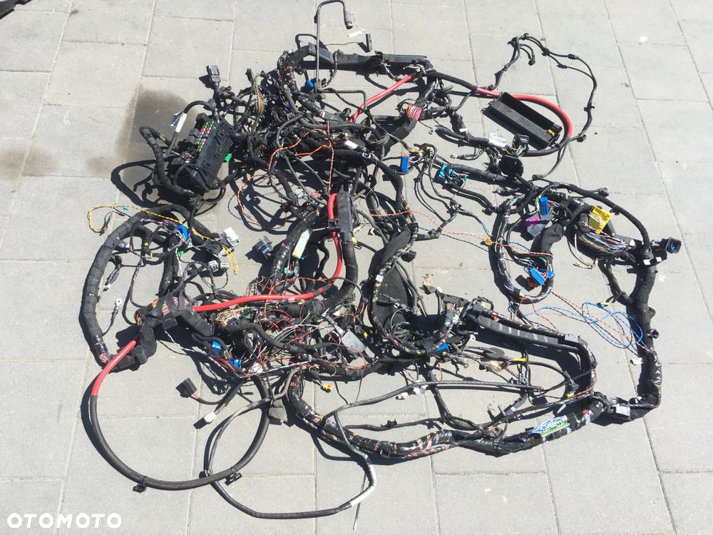 WIĄZKA POJAZDU MASERATI GHIBLI III