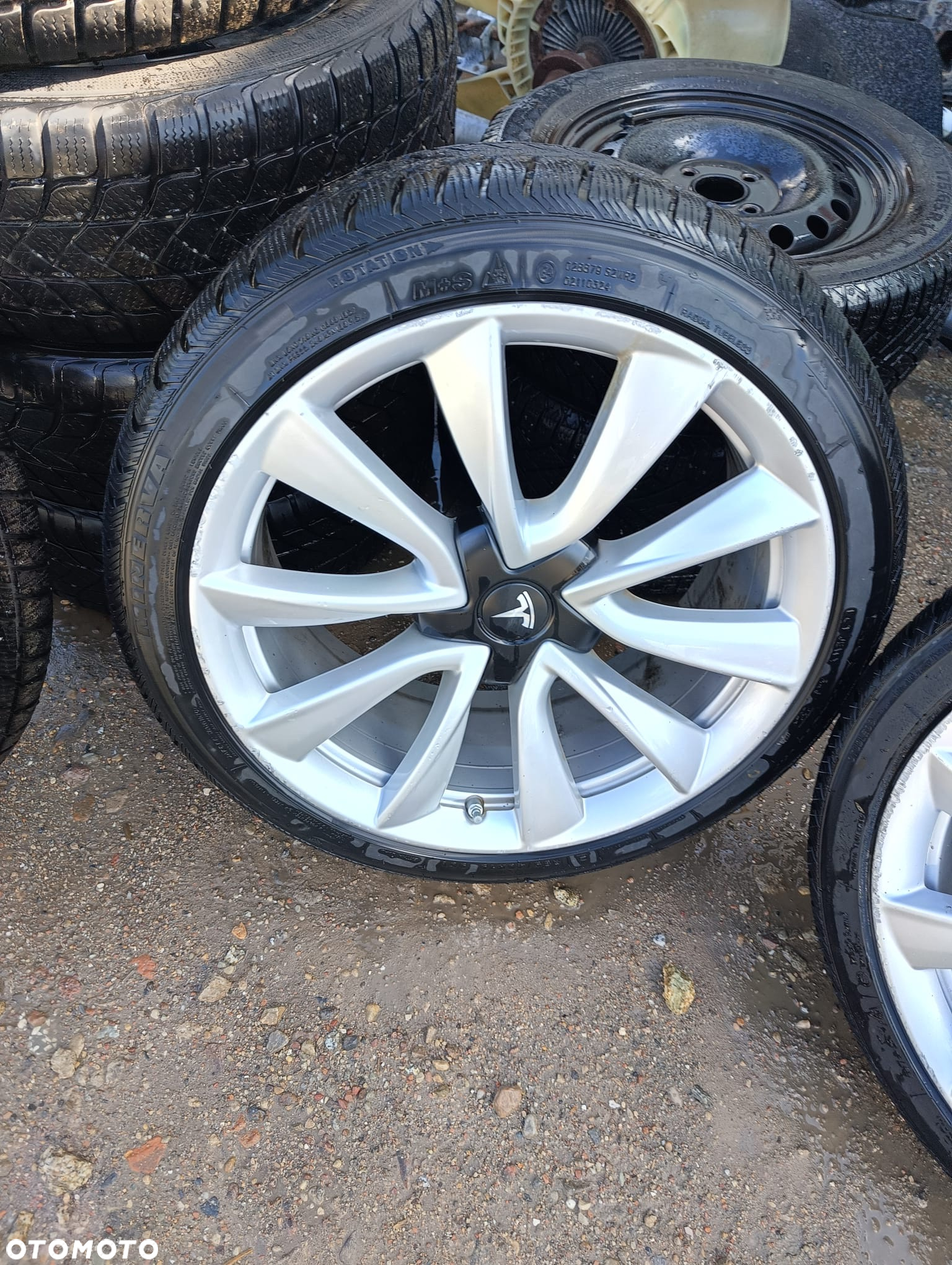 KOMPLET FELG ALUFELG TESLA 3/Y 5X114.3 R19 opony zimowe - 3