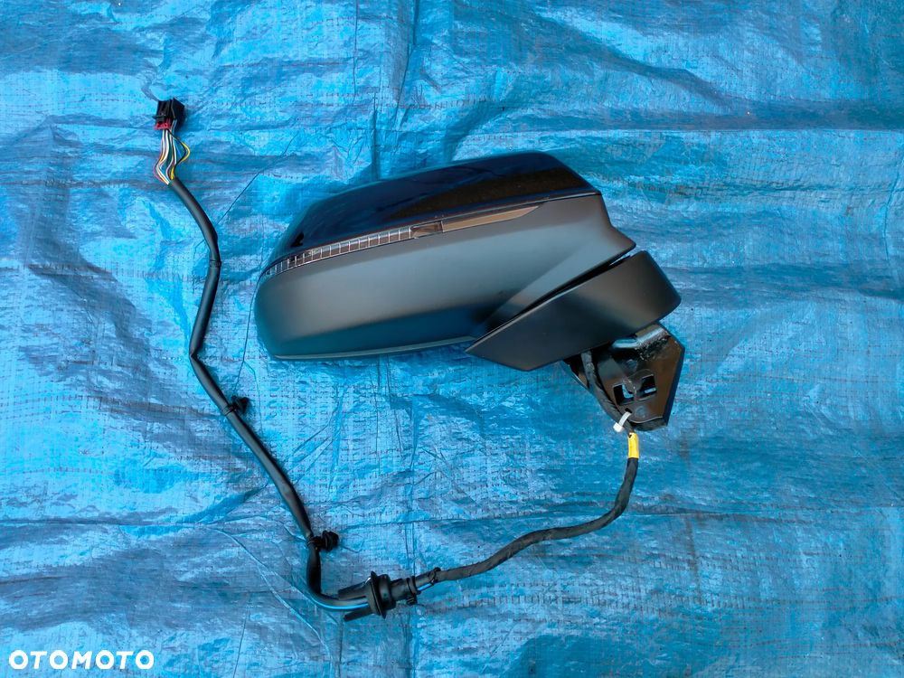 Audi Q7 SQ7 4M Lusterko Prawe LC9X Chrom / Fotochrom 15 Pin Pinów / Side Assist / Asystent / EUROPA