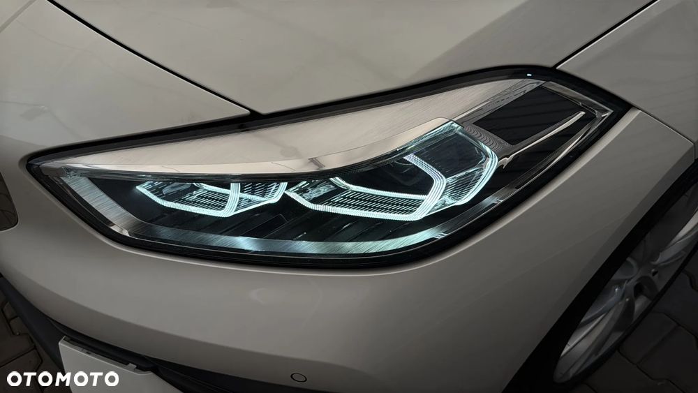 BMW Seria 1 118i Advantage - 23