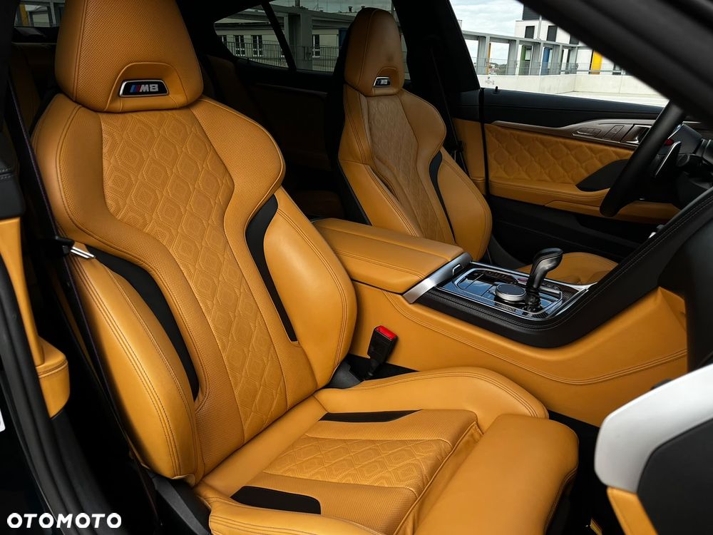 BMW M8 Competition - 28