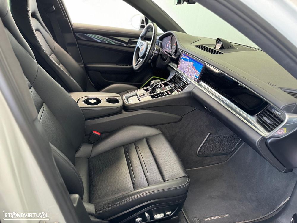 Porsche Panamera Sport Turismo 4 E-Hybrid - 9