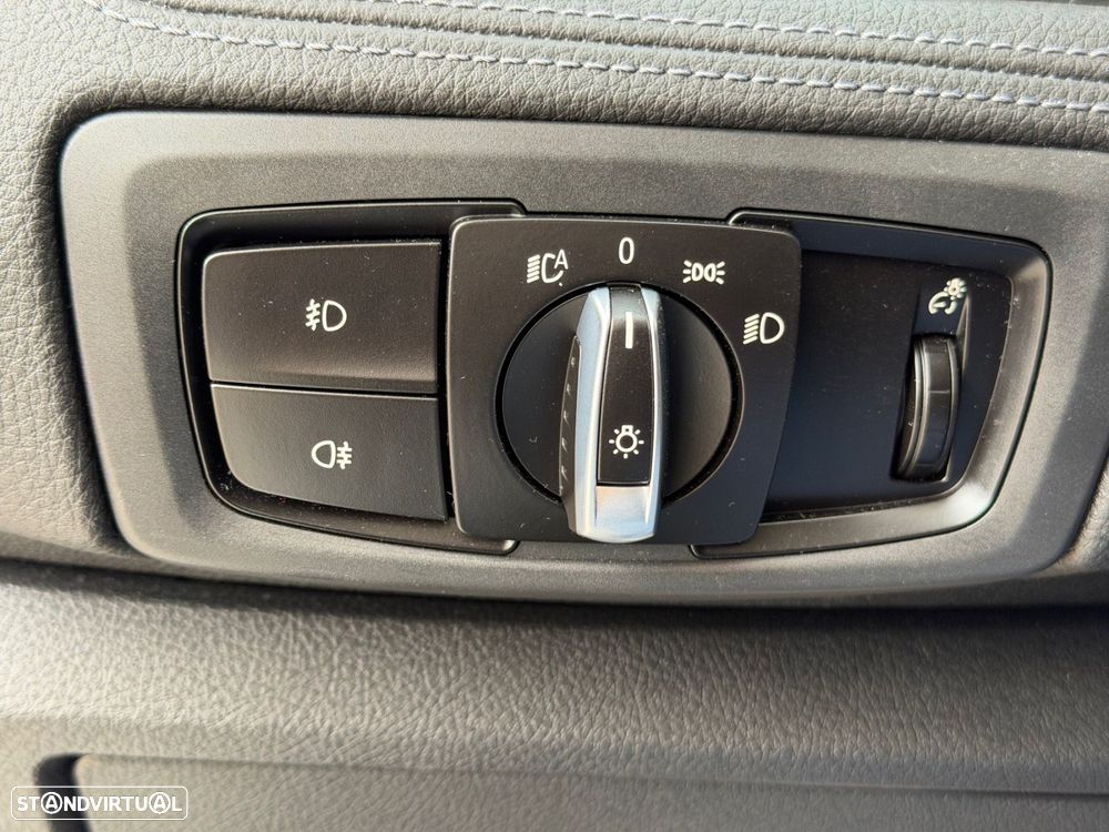 BMW 218 Gran Tourer i 7L Pack M - 32