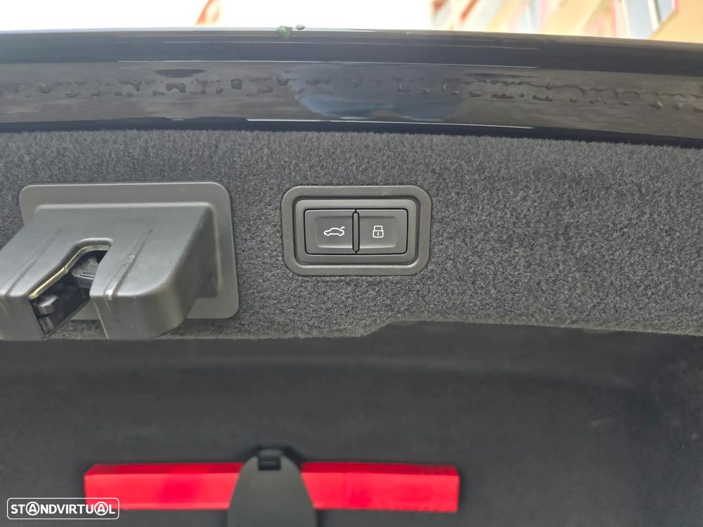 Audi A8 3.0 TDI V6 quattro Tiptronic Longo - 26