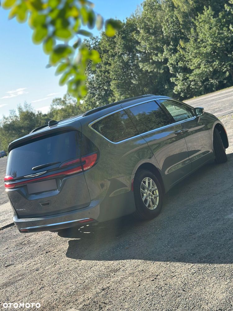 Chrysler Pacifica - 10