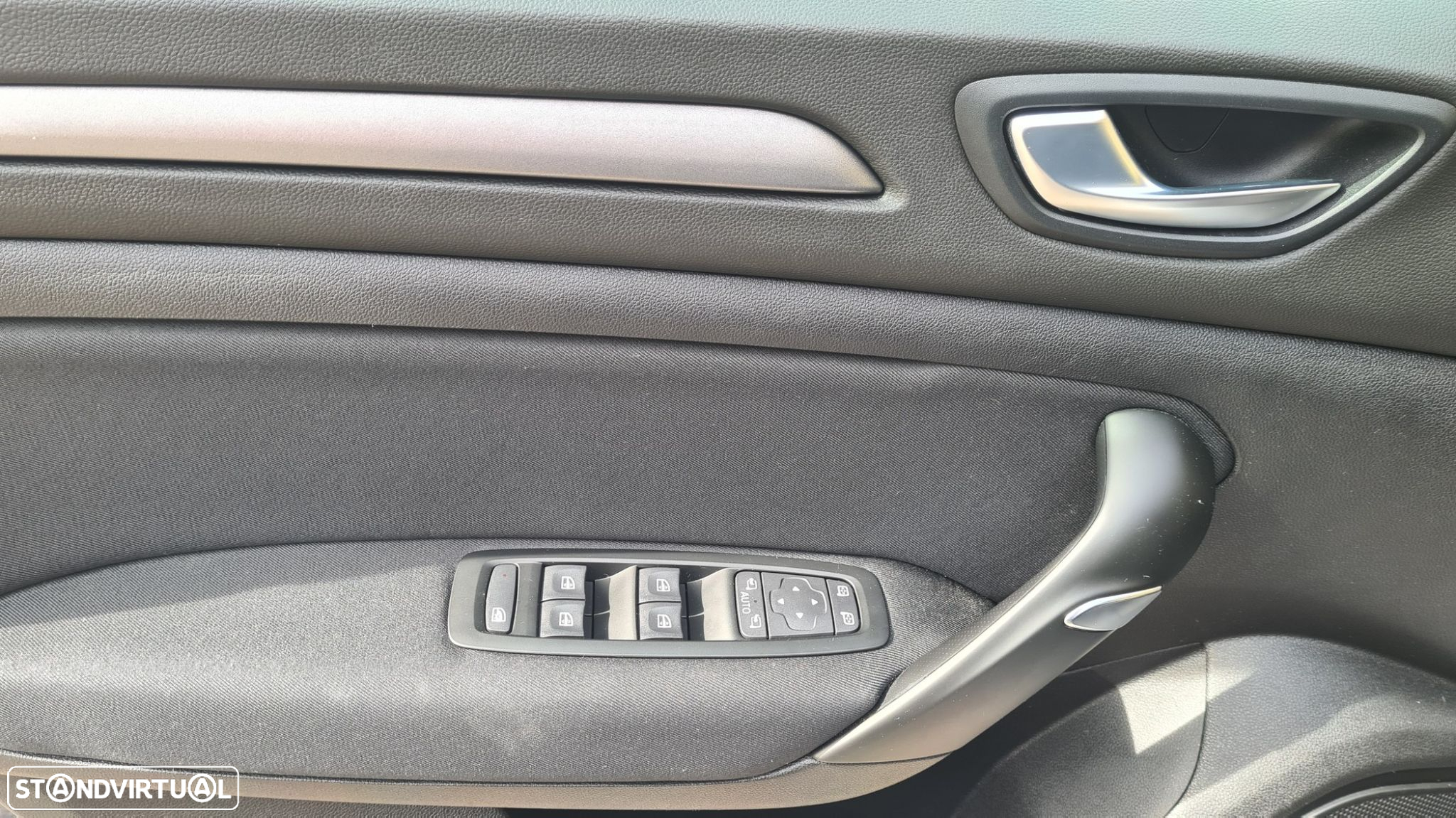 Renault Mégane 1.5 Blue dCi Intens EDC - 8