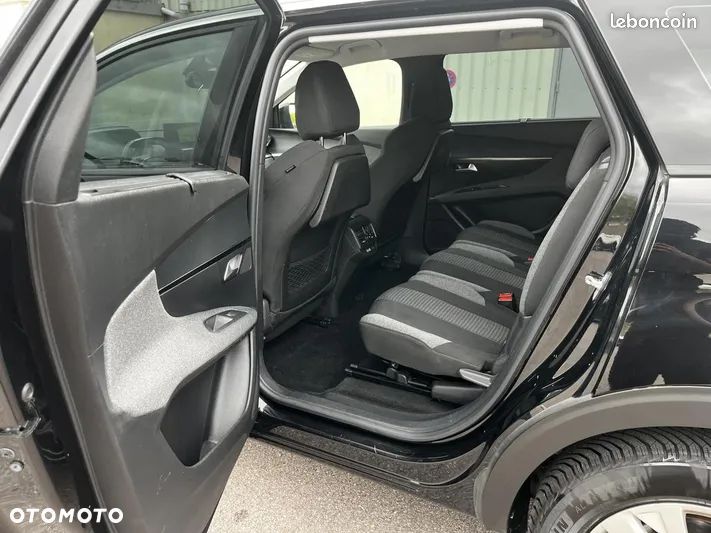 Peugeot 5008 - 18