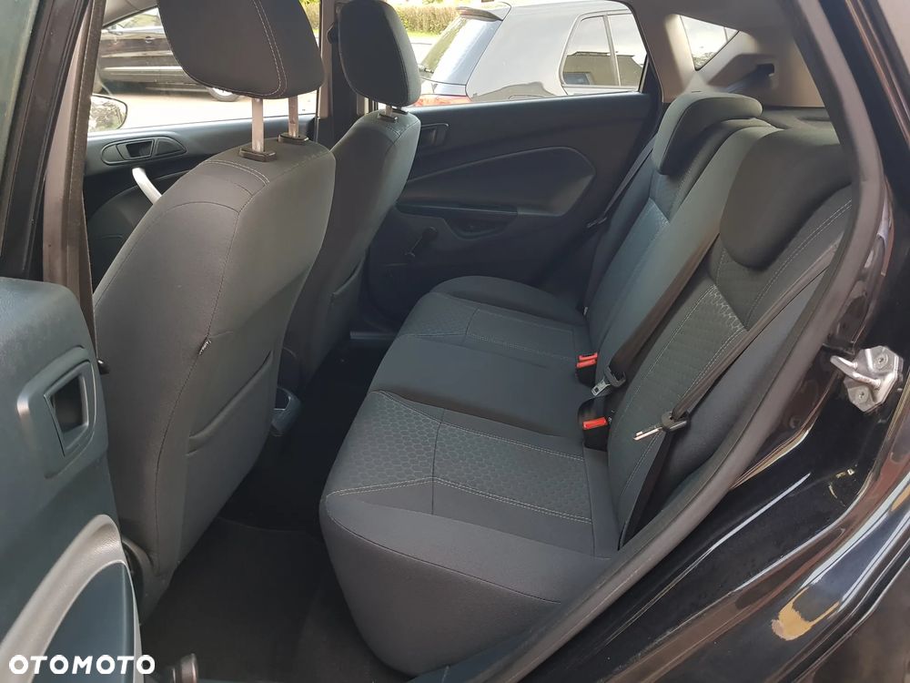 Ford Fiesta 1.25 Titanium EU5 - 11