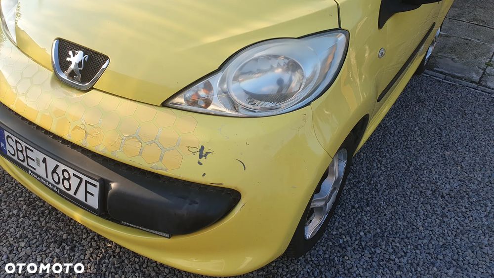 Peugeot 107 1.0 Trendy - 2