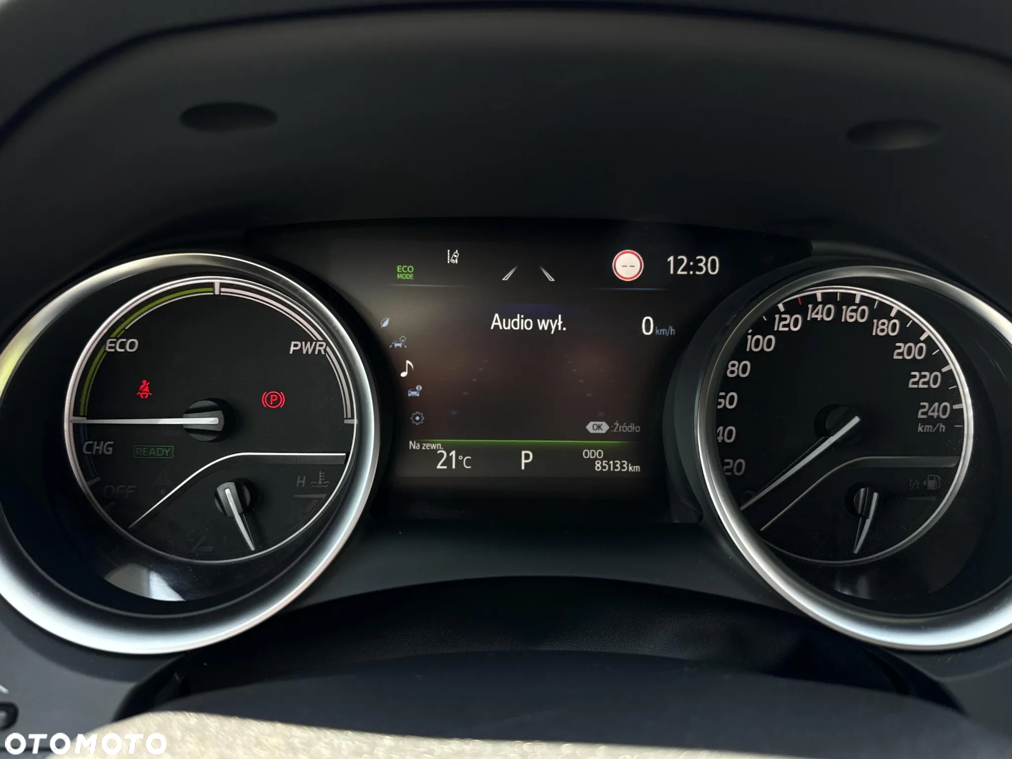 Toyota Camry 2.5 Hybrid Comfort CVT - 14