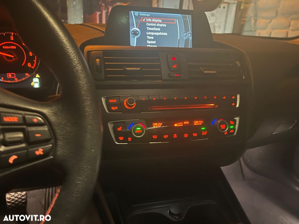 BMW Seria 1 118d Sport Line - 11