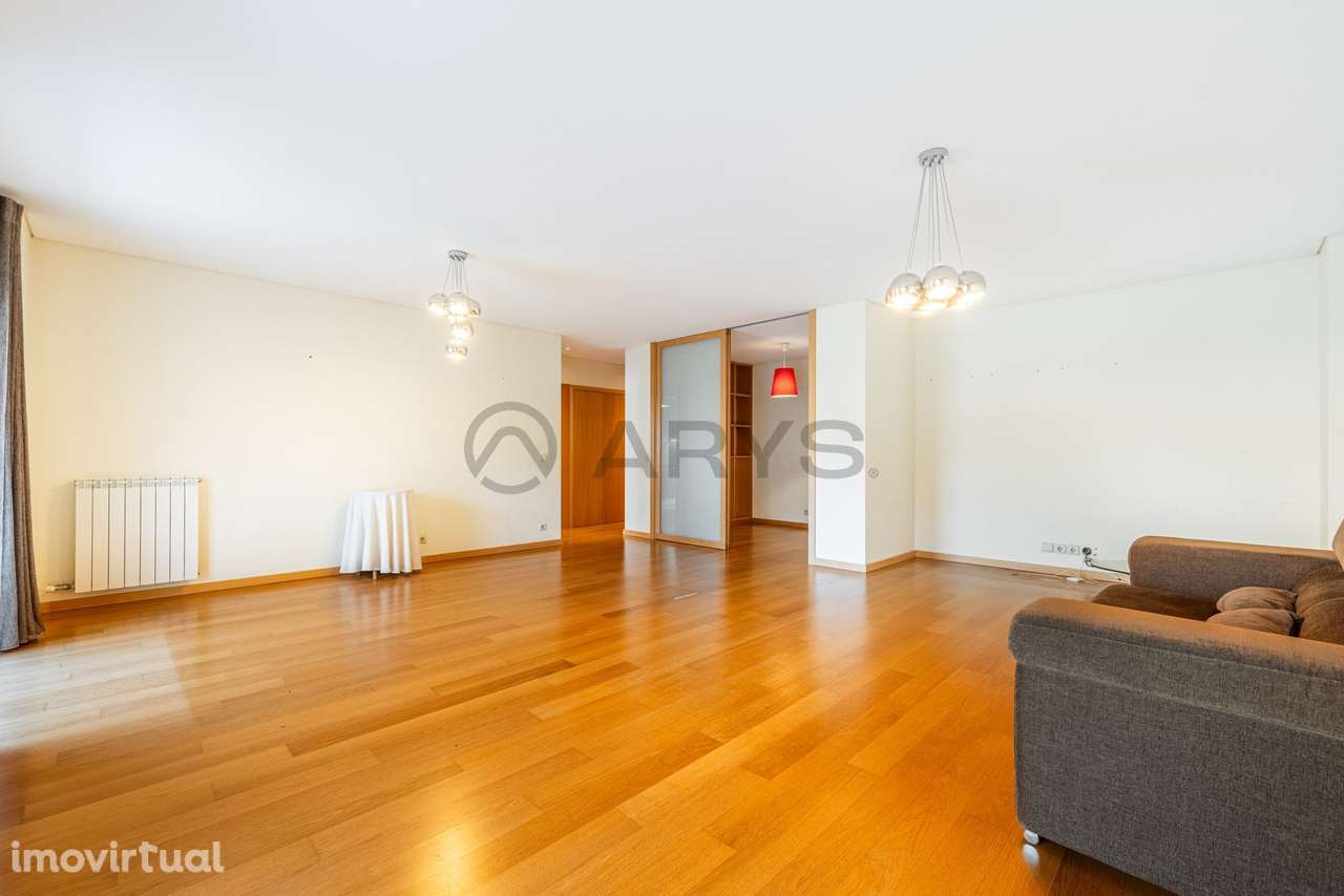 Apartamento T3 + Escritório, situado Fraião- Braga - Grande imagem: 4/26