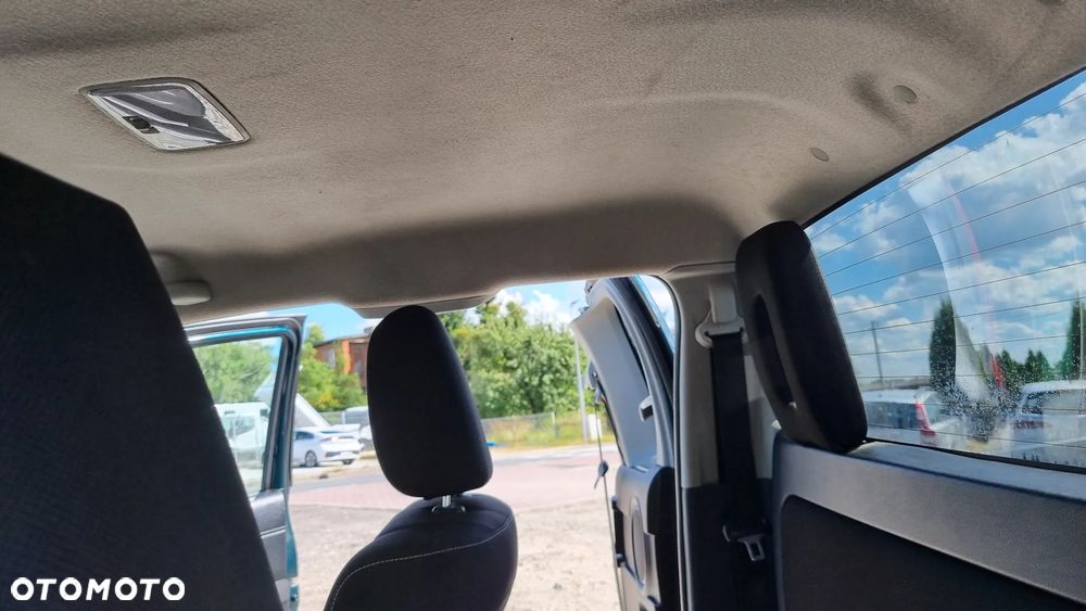 Toyota Hilux 4x4 Double Cab Autm Executive - 32