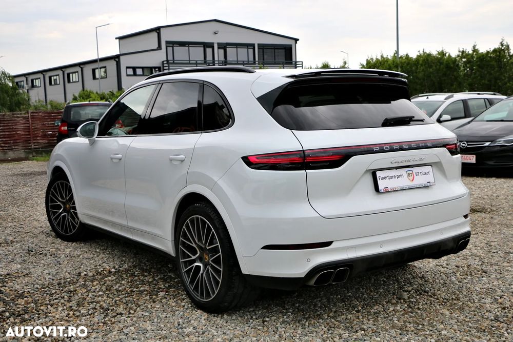 Porsche Cayenne Turbo - 5