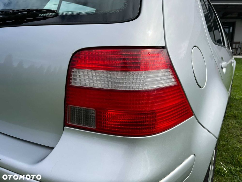 lampa tył tylna tylnia prawa vw golf iv 4 1j0 hatchback 1997 - 2006