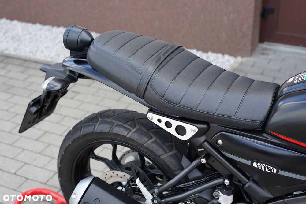 Yamaha XSR - 6