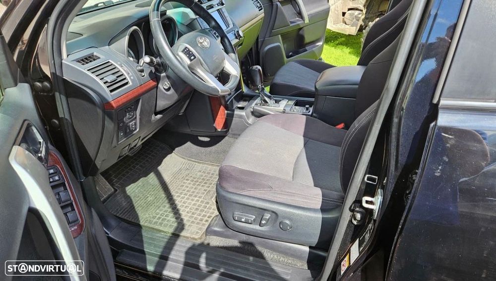Toyota Land Cruiser Prado - 10