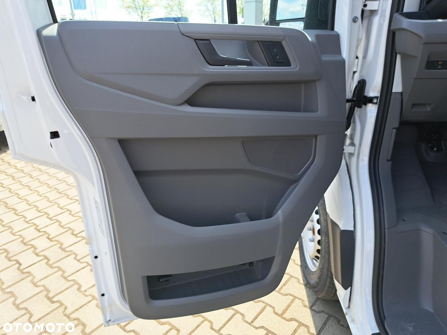 Volkswagen Crafter 35 Furgon z wysokim dachem silnik: 2,0 l EU6 SCR 177 KM, przedni 8-bieg.automatyczna, r.o : 4490 mm - 10