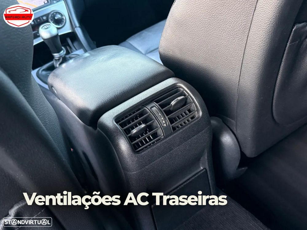 Mercedes-Benz C 220 CDI Avantgarde DPF Sport Edition - 12